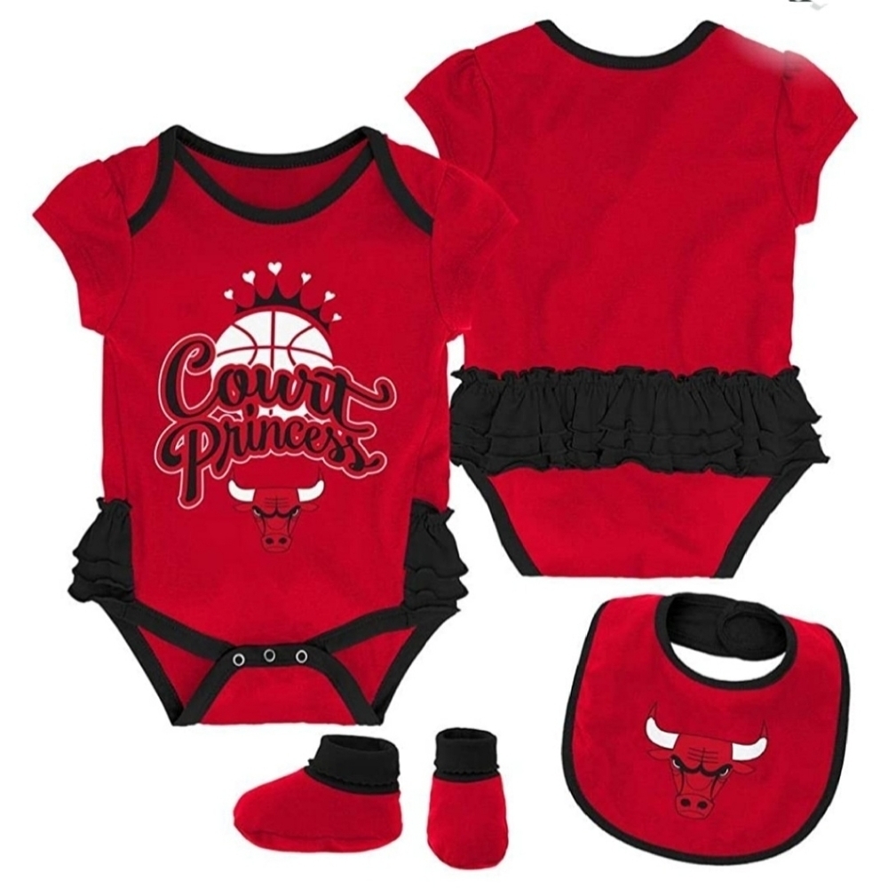 Chicago Bulls Basketball Infant Onsie Bodysuit 3 PCS Size 9-12 Month